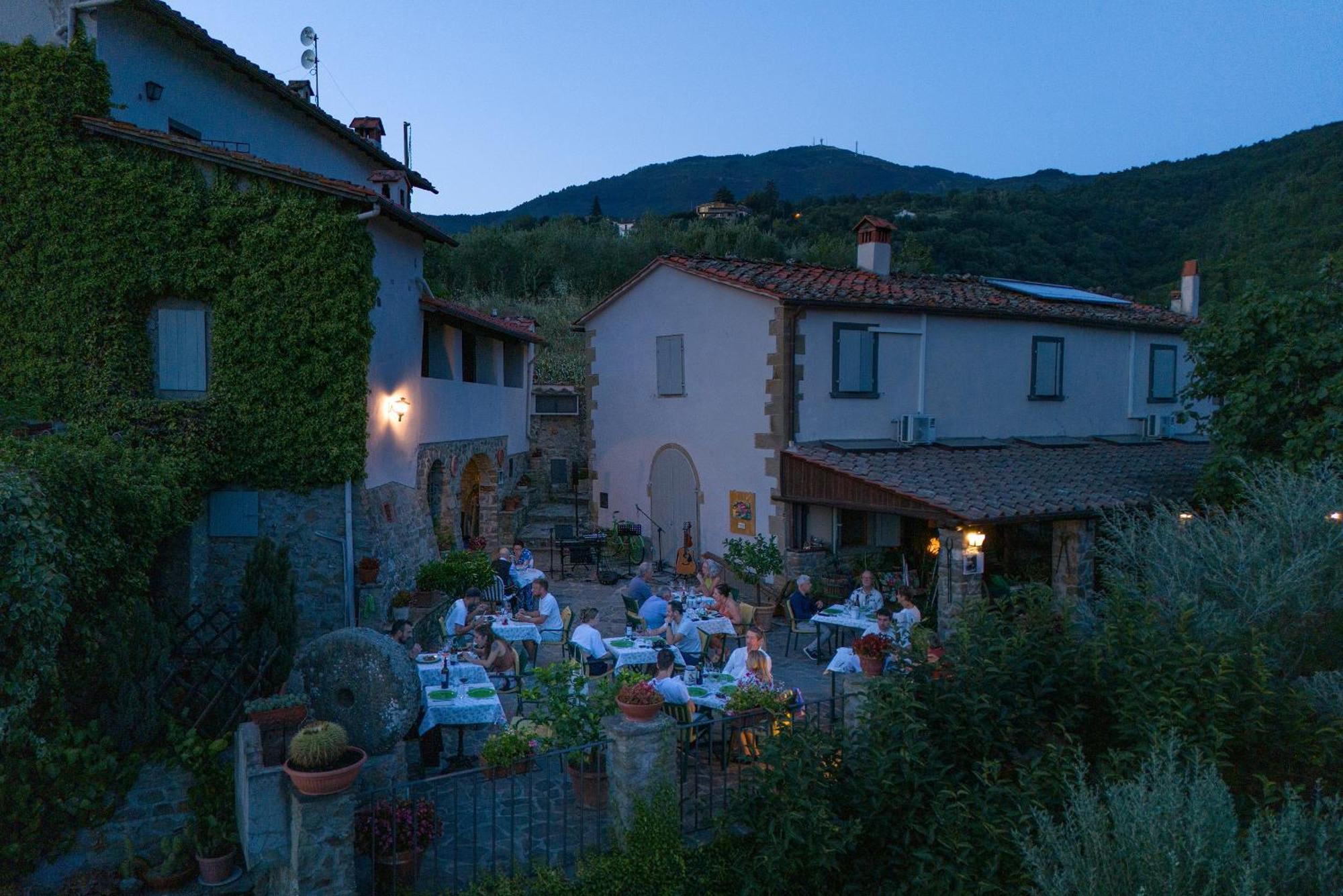 Agriturismo Borgo Mocale Castelfranco di Sopra المظهر الخارجي الصورة