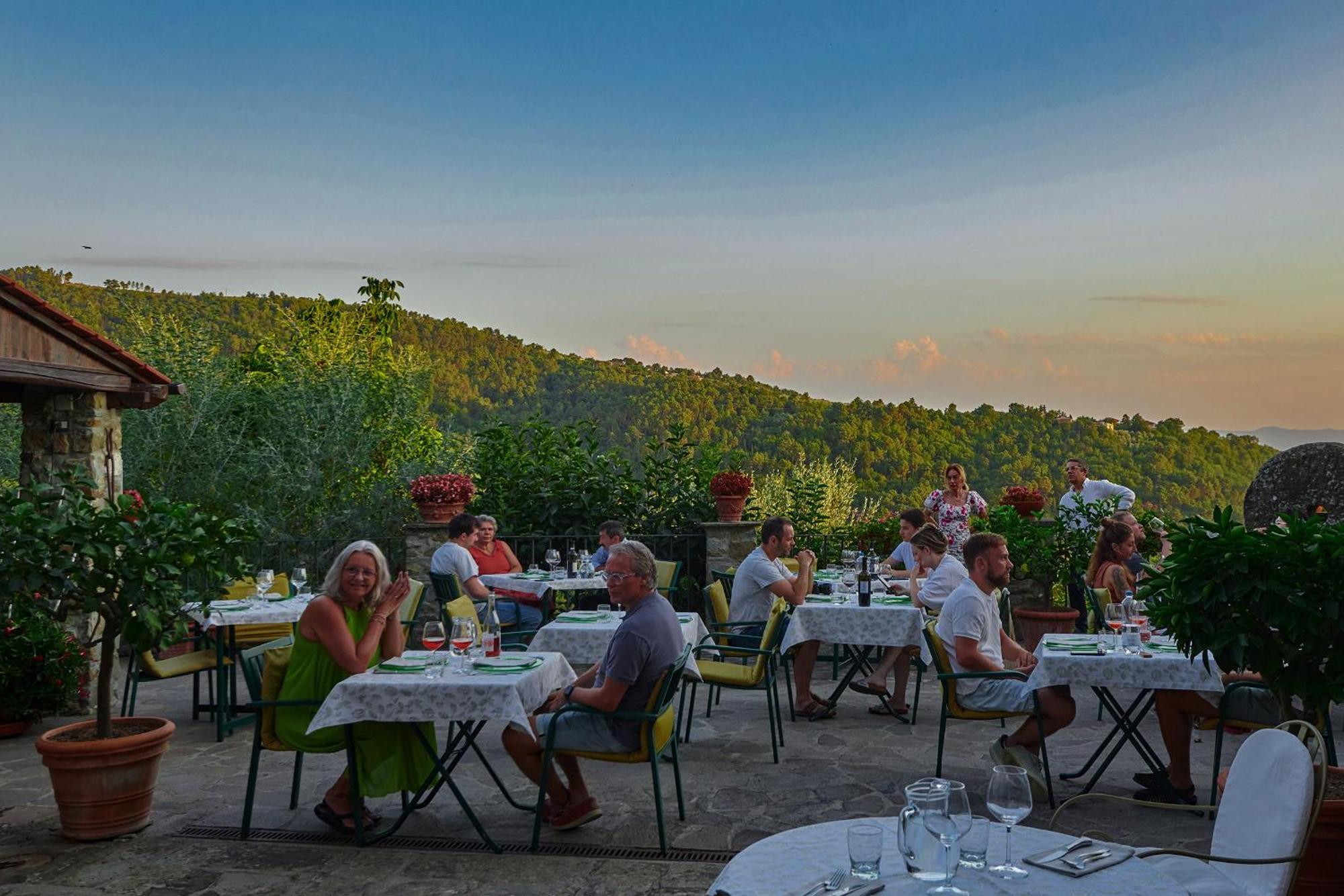 Agriturismo Borgo Mocale Castelfranco di Sopra المظهر الخارجي الصورة